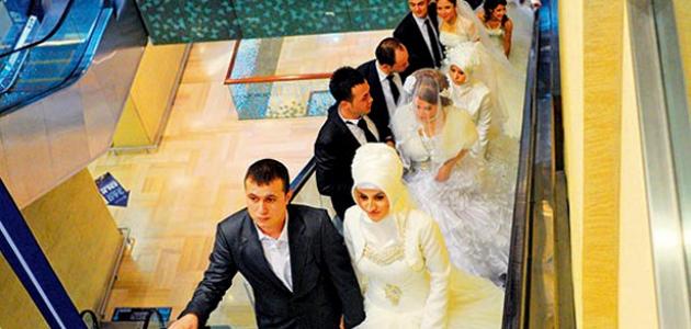 فوائد الزواج المبكر للشباب موضوع
